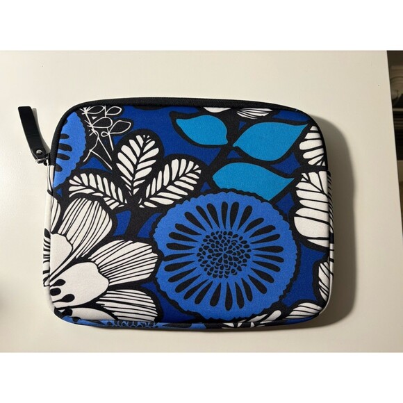 Vera Bradley Neoprene Padded Tablet Sleeve Blue Bayou Zippered Top Blue Floral - Picture 3 of 6